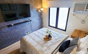 The Median, Cebu City Near It Park